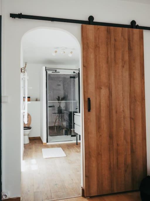 Appartement Avec Patio Saint Anne-dʼAuray Eksteriør bilde